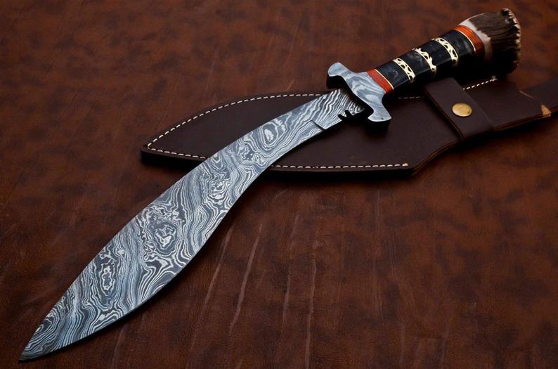 Handmade Damascus Kukri Knife – Stag & Buffalo Horn Handle with Leather Sheat