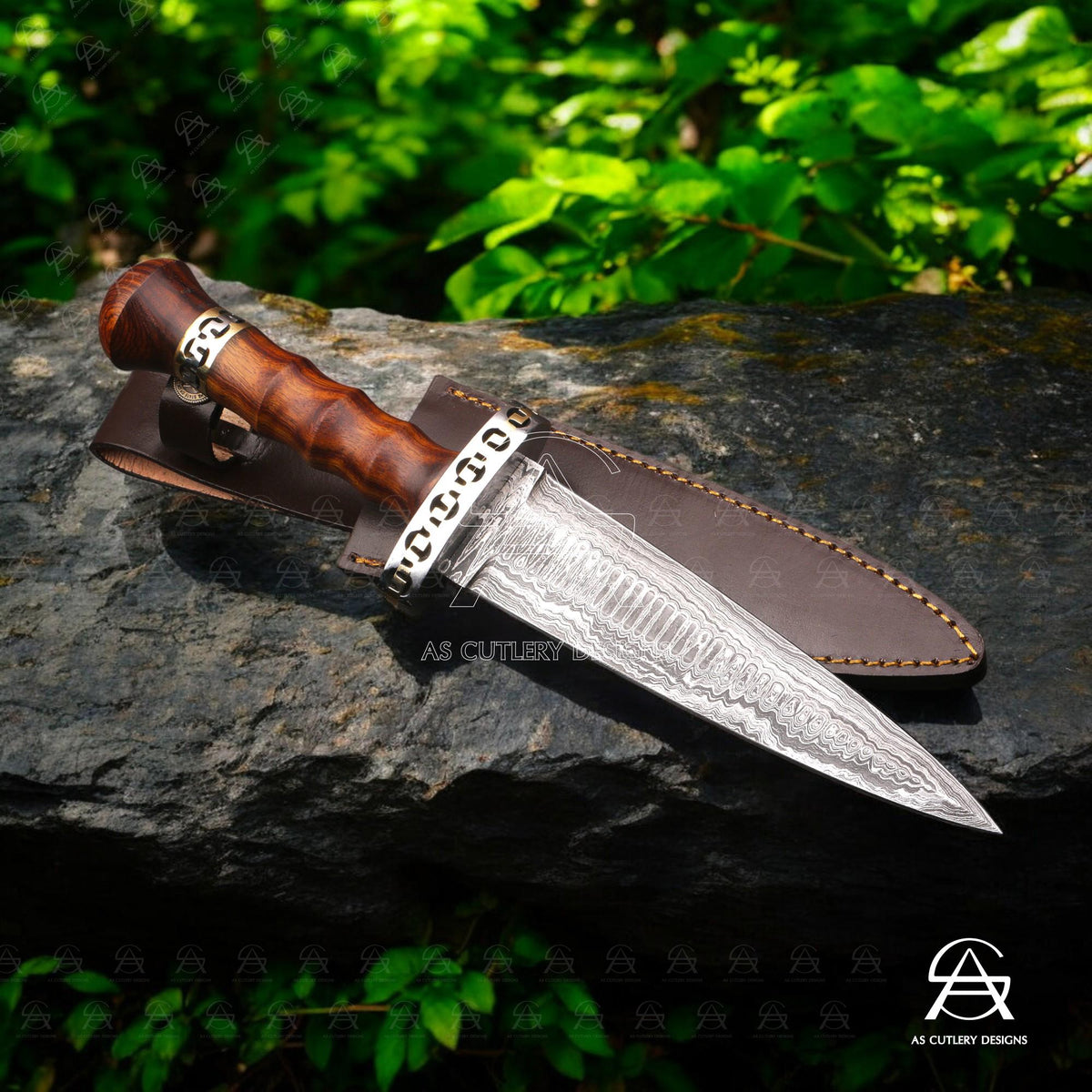 Hand-Forged Damascus Steel Dagger Knife | Rosewood Handle, Leather Sheath