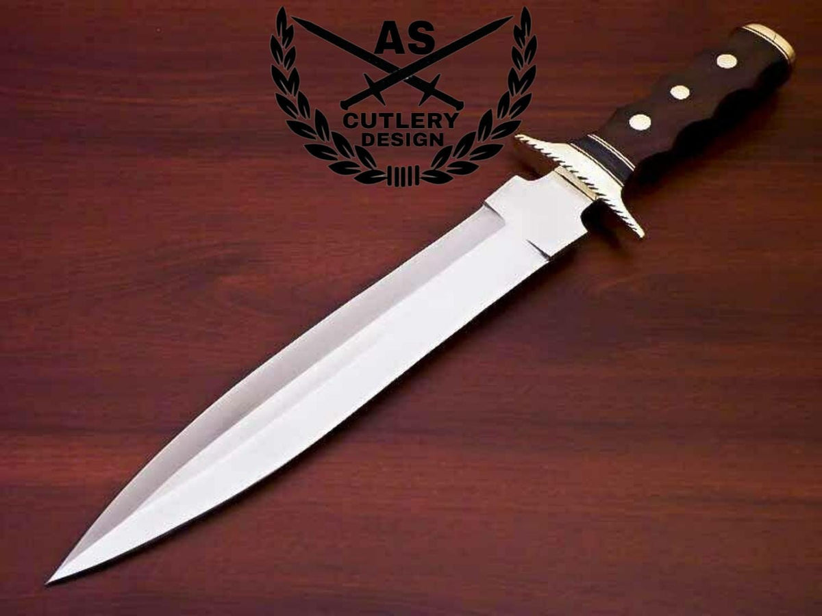 Handmade D2 Steel Hunting Knife: Natural Wood Handle, Brass Guard