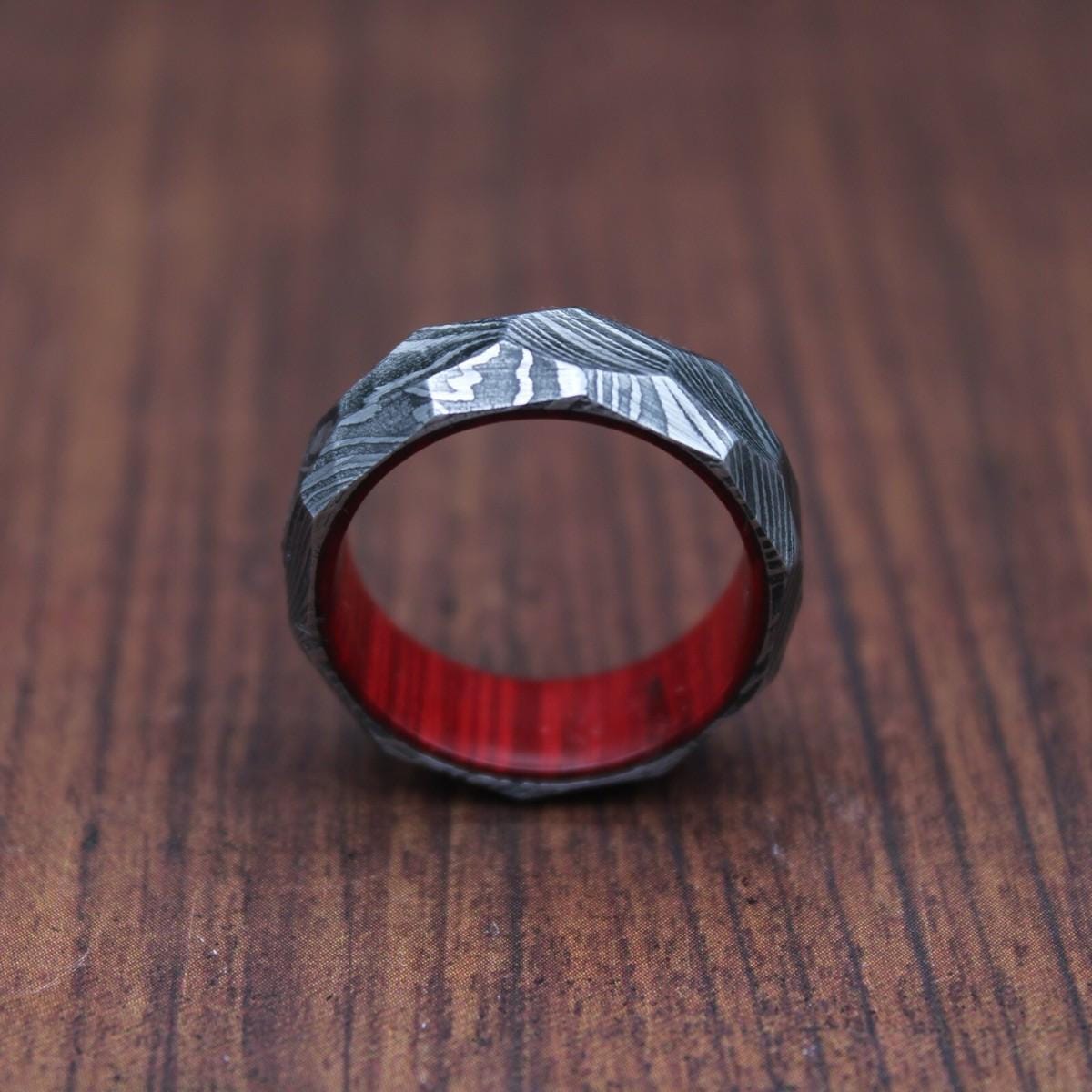 Handmade Damascus Steel Ring: Diamond Cut Whiskey Barrel Wood Inlay