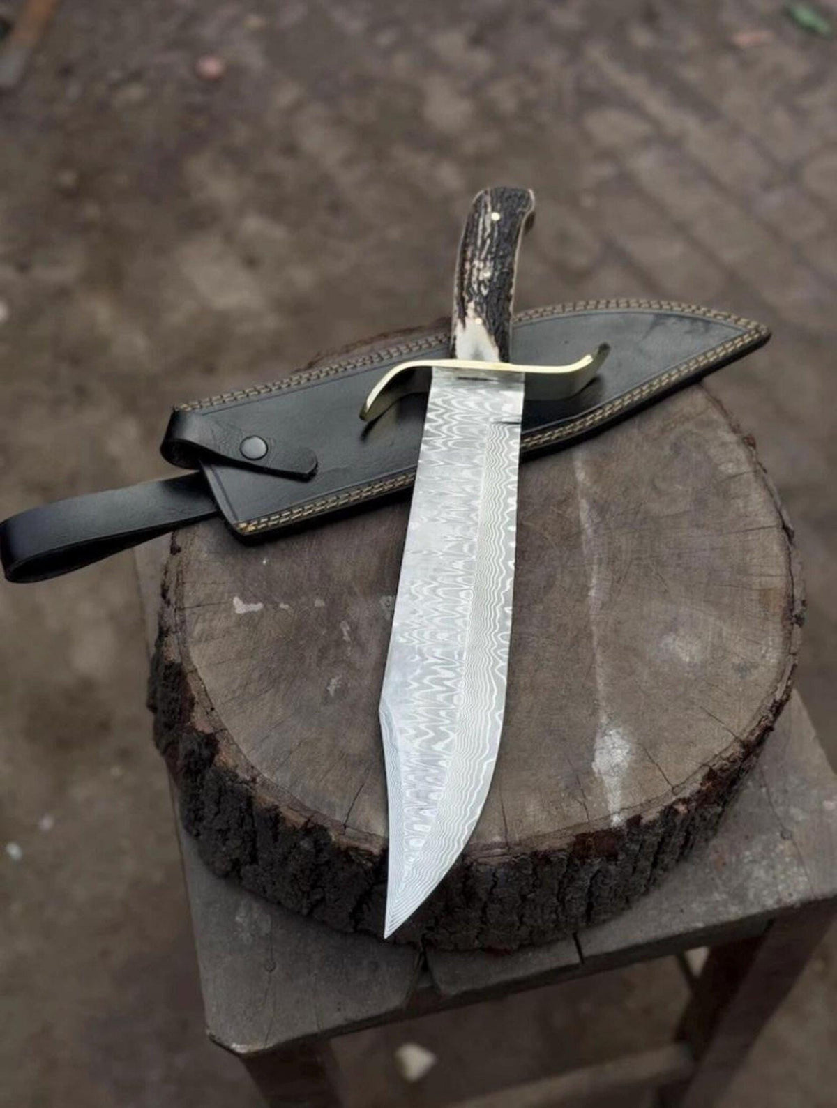 Handcrafted Damascus Steel Bowie Hunting Knife with Stag Horn Handle 17”