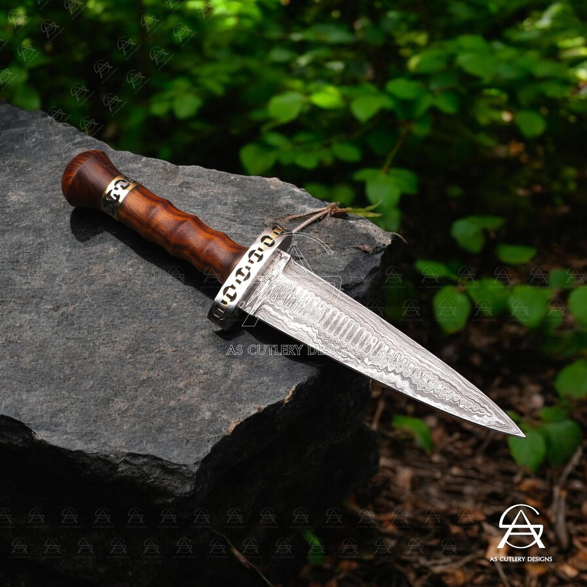 Hand-Forged Damascus Steel Dagger Knife | Rosewood Handle, Leather Sheath