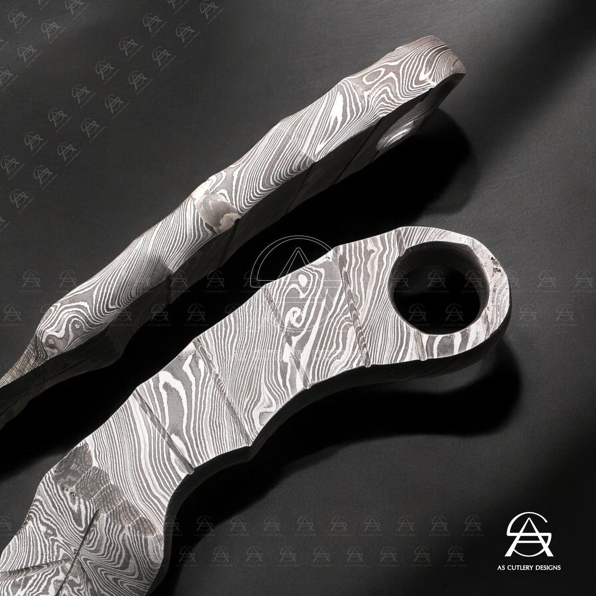 Hand-Forged Damascus Steel Karambit Hunting Knife | One-Piece Full Damascus Design with Finger Hole | Leather Sheath Included