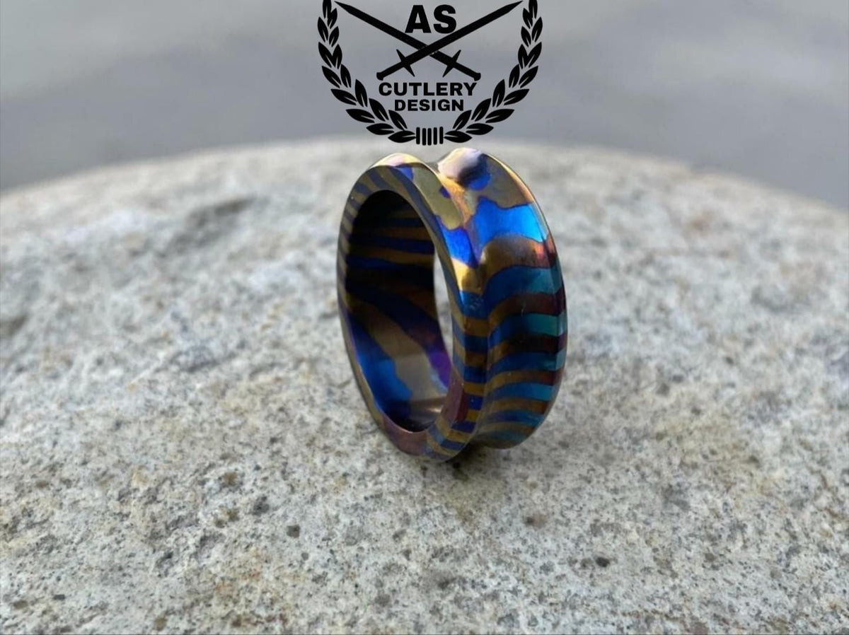 Customizable Timascus Ring: Chamfered Edge Titanium Damascus