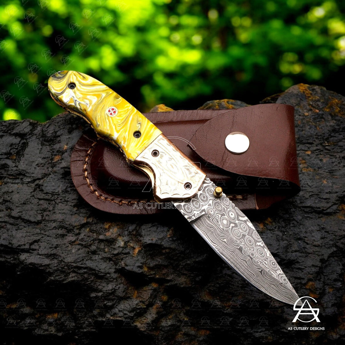 Hand-Forged Damascus Steel Folding Knife | Resin Handle, Leather Sheath