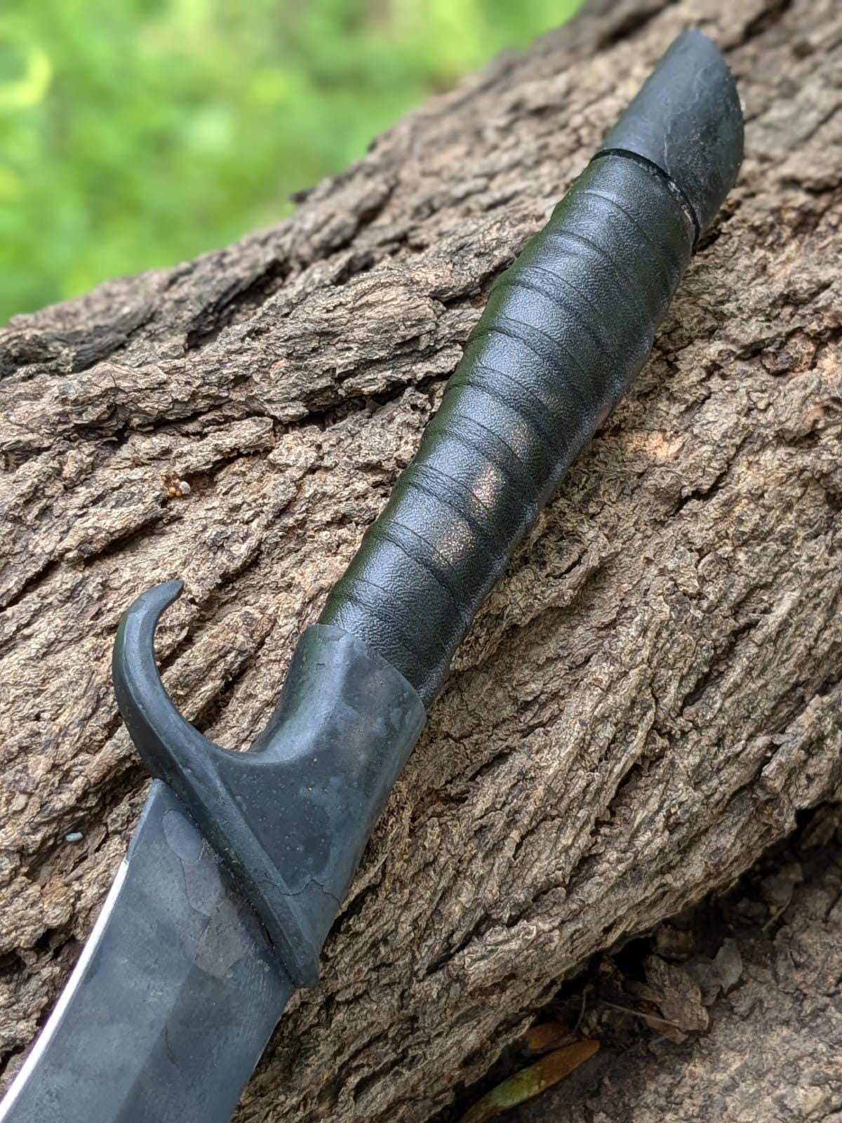 Elden Ring Bloodhounds Fang Sword, Fantasy Replica, 36-inch